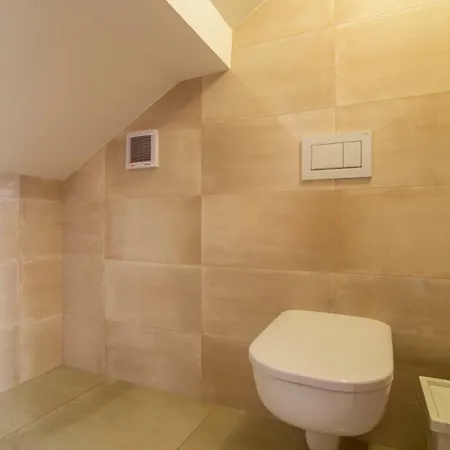 公寓 Dancing House Riverside Penthouse #18 *
